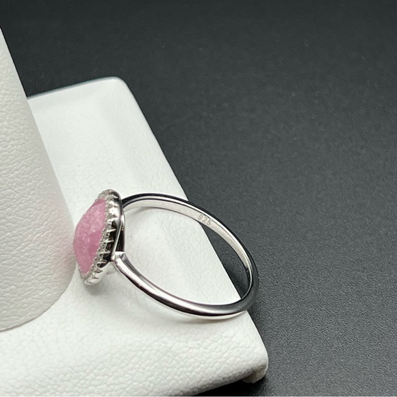 Sterling Silver Offset Oval Pink Ice Galaxy CZ Ring, size 7 - Picture 9 of 10